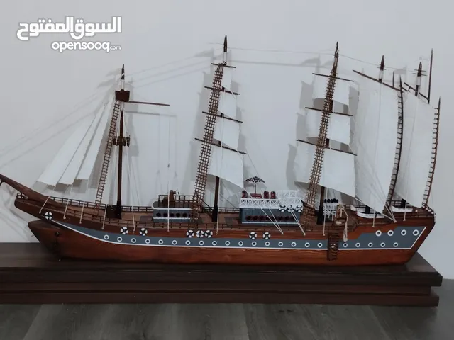 سفينة صناعة يدوية من الخشب الخالص