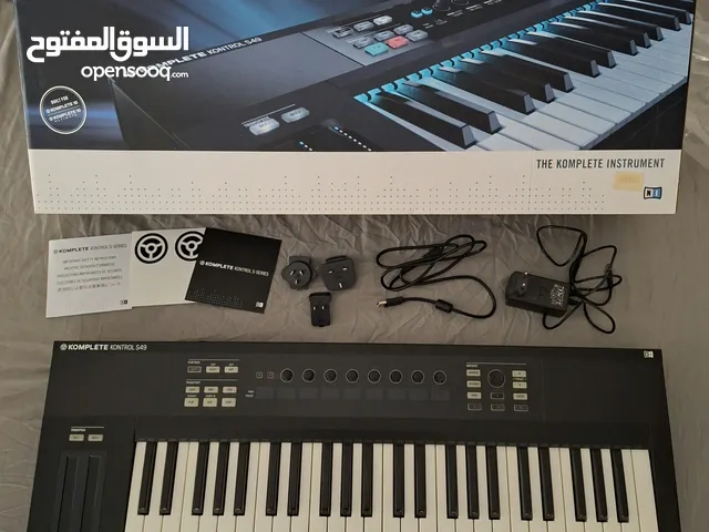كيبورد Komplete Kontrol S49 Mk1 من الشركة الأعرق سمعة في مجال مكتبات التأليف الموسيقي NI