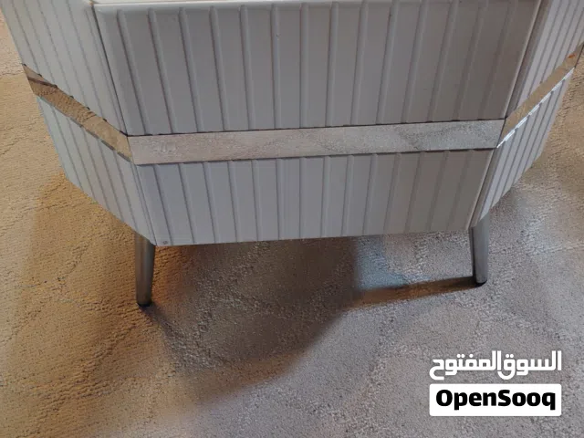 طاوله قهوه وسط مع طاوله سيرفس صغيره