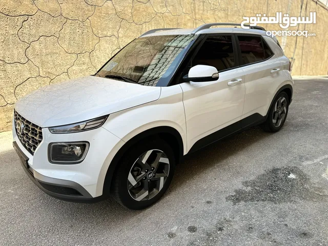 هونداي فينيو لون ابيض 2020 غير منمره للبيع بسعر لقطه