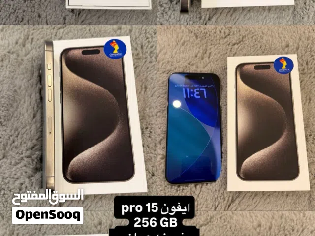 Apple iPhone 15 Pro 256 GB in Muscat