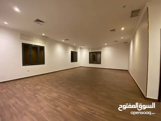 250 m2 4 Bedrooms Apartments for Rent in Mubarak Al-Kabeer Abu Ftaira