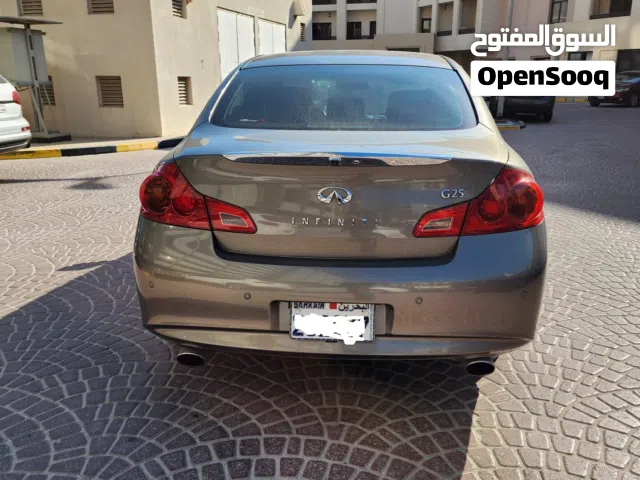 2014 إنفينيتي G25