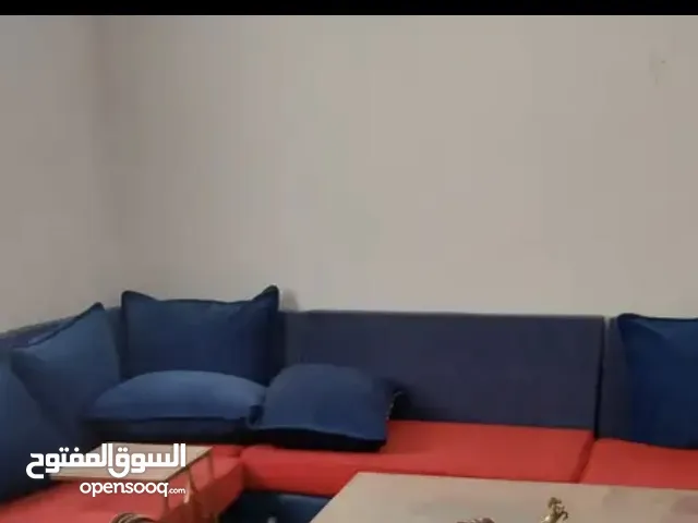 كنب للبيع مع سجاد