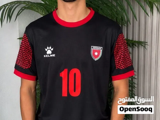 بلوزه المنتخب الاردني