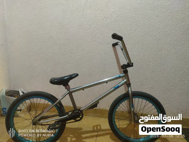قاري bmx للبيع