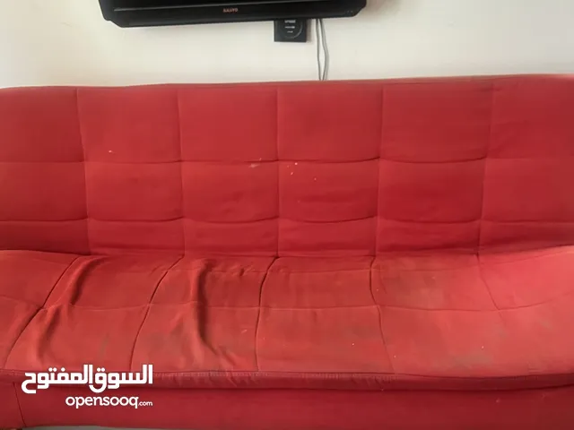 كتباي تتحول الى سرير