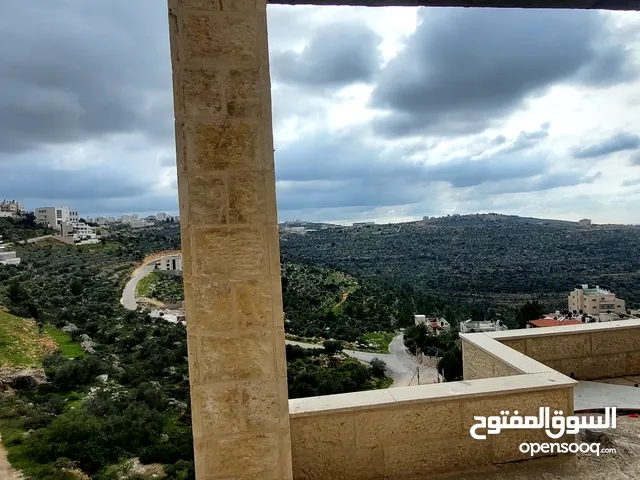 205 m2 3 Bedrooms Apartments for Sale in Ramallah and Al-Bireh Al Tira