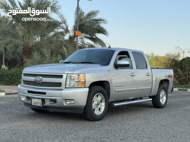 Used Chevrolet Silverado in Hawally