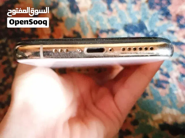 آيفون اكس إس