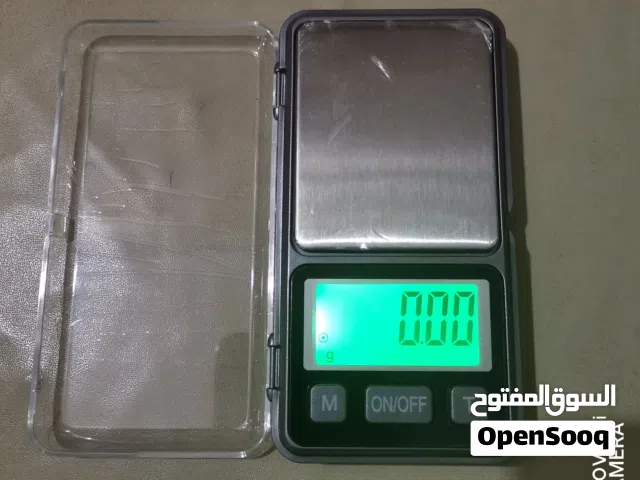 ميزان حساس للذهب و الفضة و المقادير الدقيقة