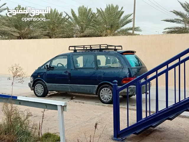 Used Toyota Previa in Tripoli