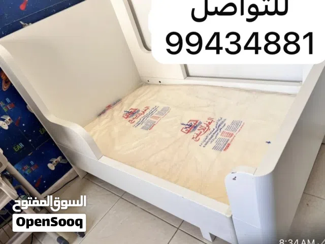 سرير بحالة ممتازة قابل لتعديل الطول يتحمل حتى 100 كيلو قياسه 80*200 السعر 30 دينار قابل للتفاوض