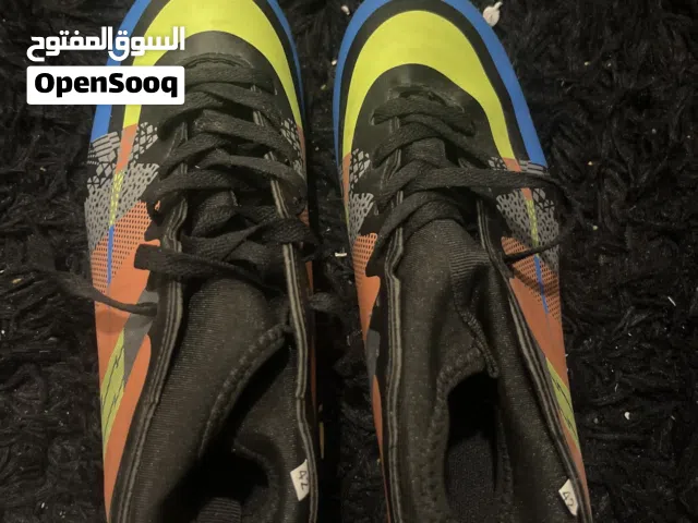 للبيع جوتي رياضه جديد