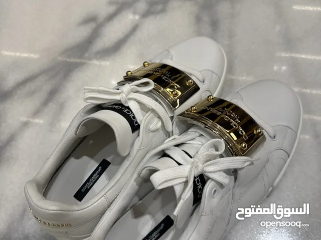 40 Casual Shoes in Dubai