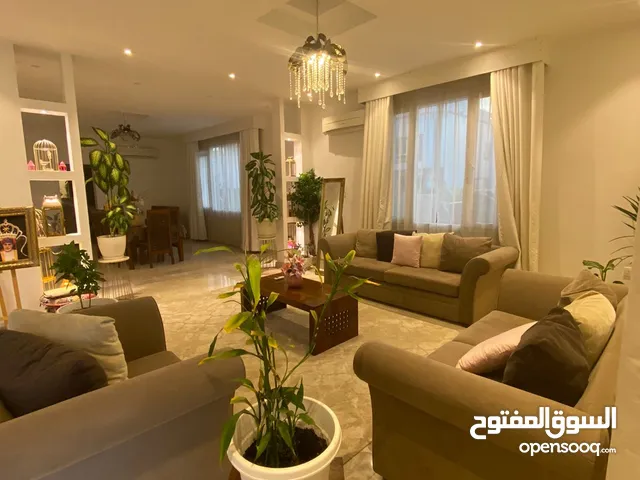 1056m2 More than 6 bedrooms Villa for Sale in Muscat Al Maabilah