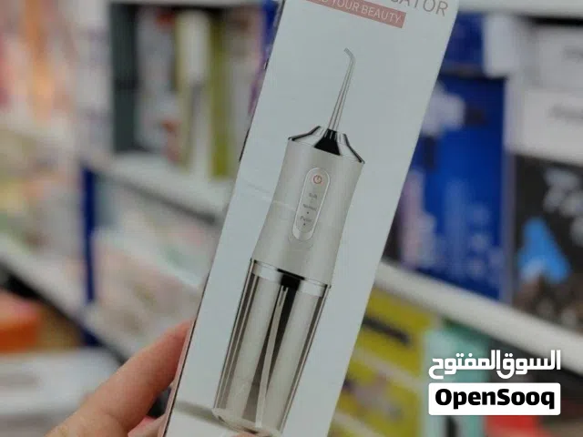 Oral irrigator