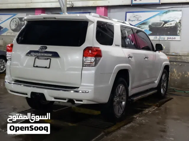 2013 تويوتا 4 رونر Limited