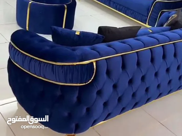 كلشي يخصج يمنة