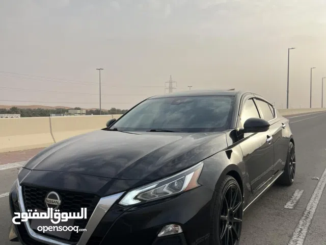 NISSAN ALTIMA SR FULL OPTION Sunroof with original airbags