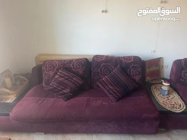 طقم كنب مع طاولات بسعر حرق