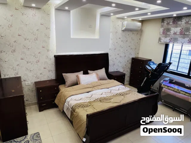 شقة مفروشة للايجار فاخرة جدا عمان الجبيهة/ حي ام زويتينة قرب مسجد جبران 3 نوم من المالك مباشرة
