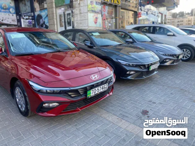 2025, هيونداي, النترا, Standard