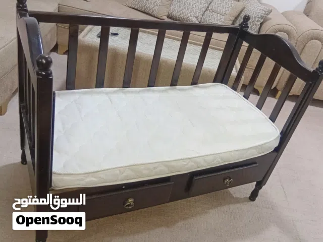 تخت (سرير) اطفال