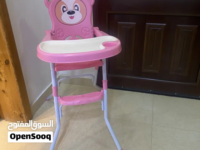 كرسي طعام للاطفال بحاله ممتازه