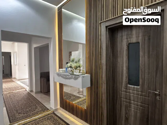 فيلا ارضي للبيع طريق المطار والي العهد