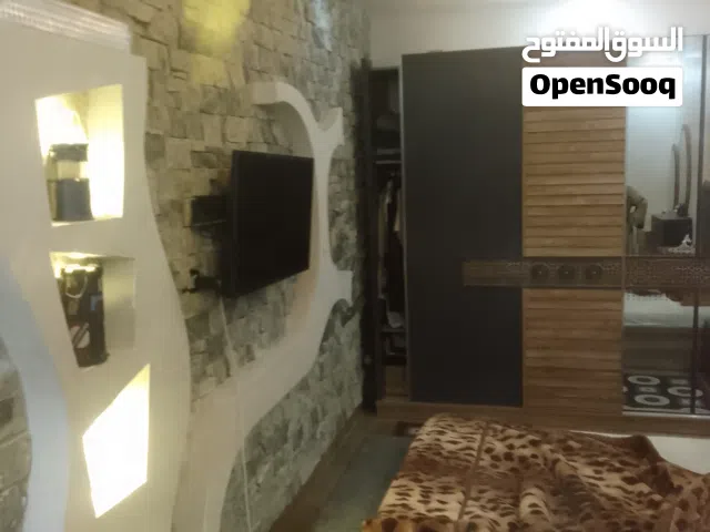 منزل لبيع ابوسليم شارع السلام البعد عن شارع السلام شارعين فقظ