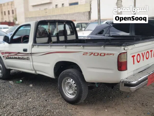 2005 Toyota Hilux DLX