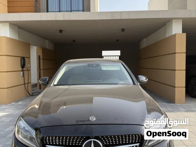 2021 مرسيدس بنز الفئة-C C 300