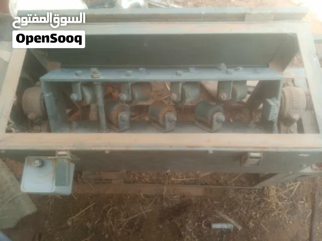 مكينه لقص و تشكيل تلول 6و10