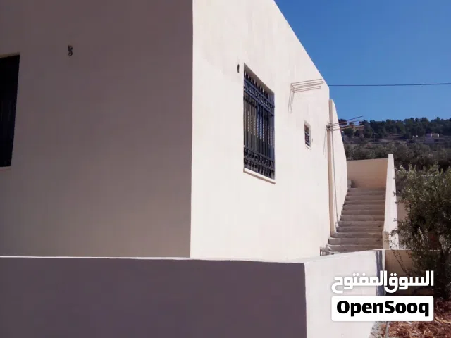مزرعه للبيع في جرش خلف جامعة جرش