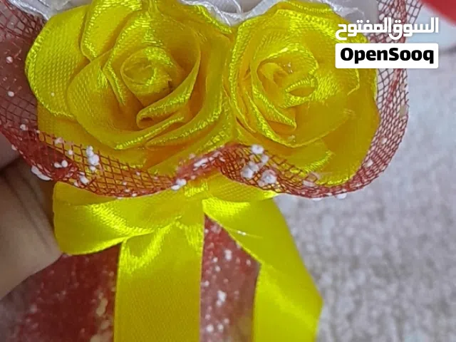 تحفه فنيه علي هيئه بوكيه ورد صغير فن الاعمال اليدويه