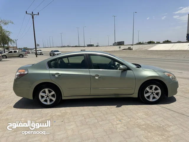 Used Nissan Tiida in Al Batinah