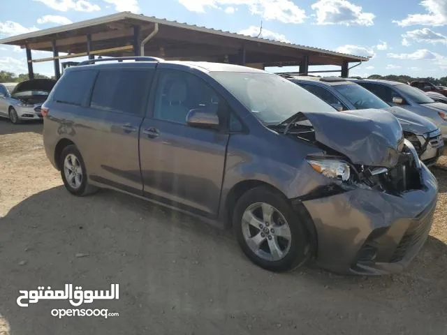 Toyota Sienna 2019 in Al Batinah