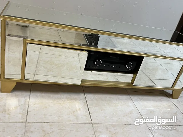 طاولة تلفاز زجاج