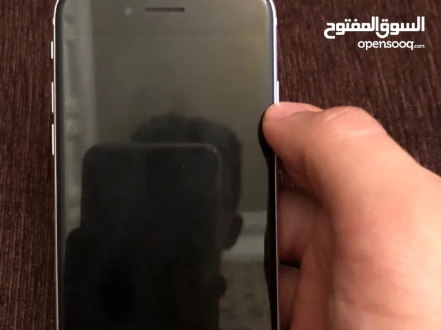 Apple iPhone SE 2 128 GB in Tripoli