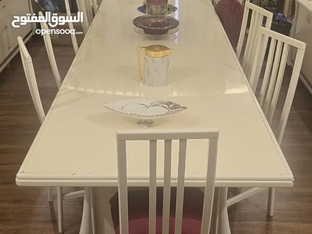 طاولة طعام للبيع