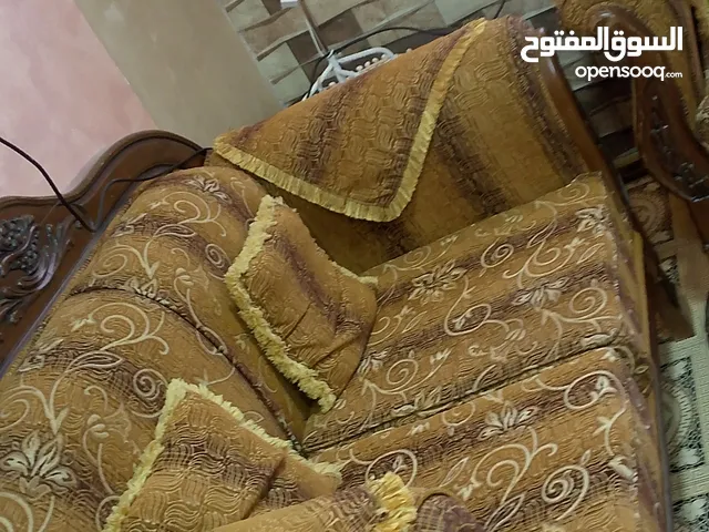 طقم زان نظيف جدا 9مقاعد