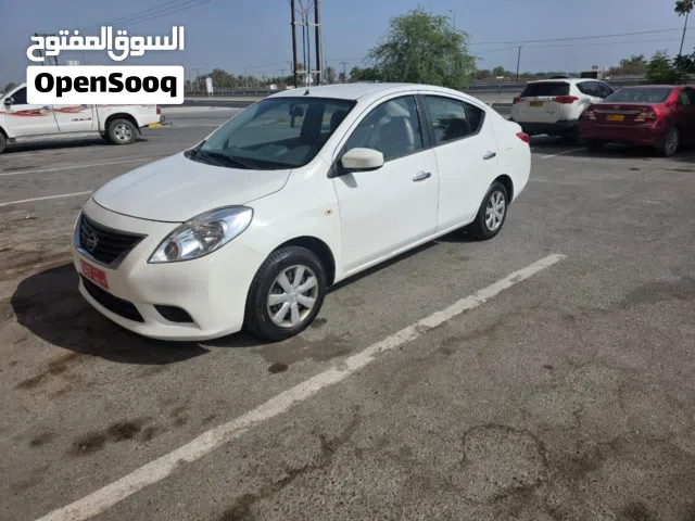 2015 Nissan Sunny Standard