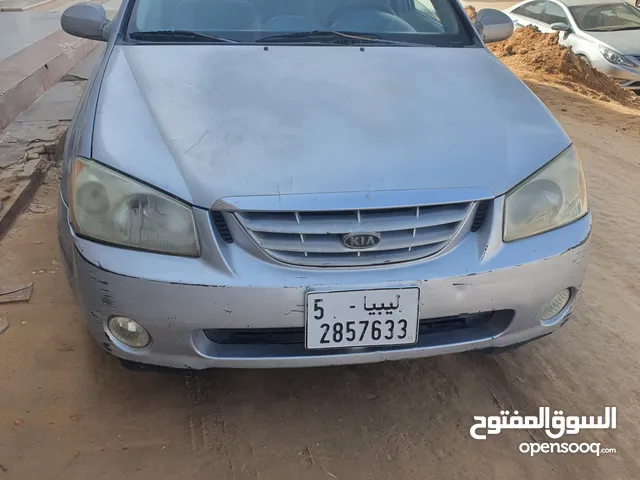 Used Kia Spectra in Tripoli