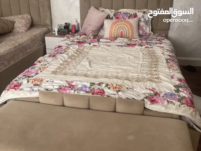سريين مع جوارير