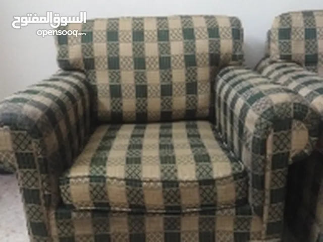 طقم كنب 12 مقعد بحاله جيده