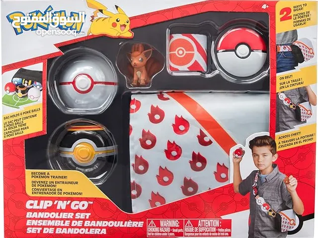 Pokémon PKW2713 Bandolier Set - Premier Ball, Luxury Ball & Vulpix Official Set with Figure