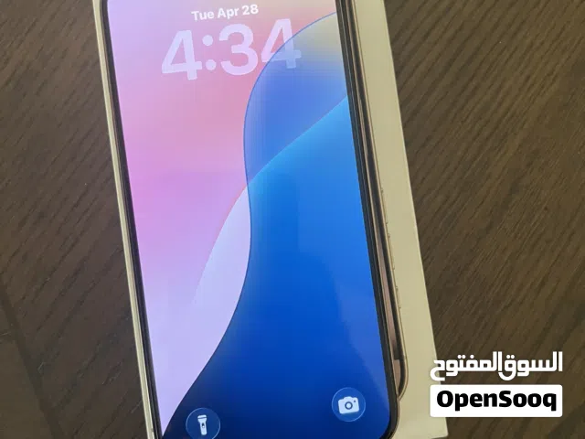 ايفون 16 برو ذهبي مستعمل بحالة ممتازة مع علبة 128 جيجابايت
