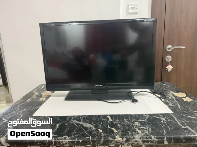 شاشة تلفزيووون فيلبس اصلية ةة مع حامل .سماعات كالجديد ممتازة وصب سماعات وطاولة كالجديد  لسرعة البيع