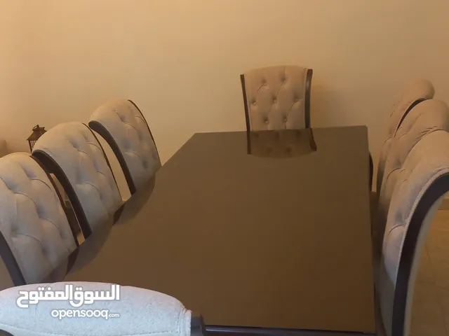 طاولة سفرة بحال الجديد وفضية خشب زان